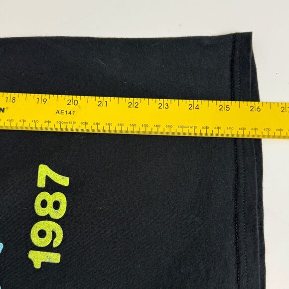 Whitney Houston PacSun Black Retro 80s T-shirt M - Picture 3 of 5